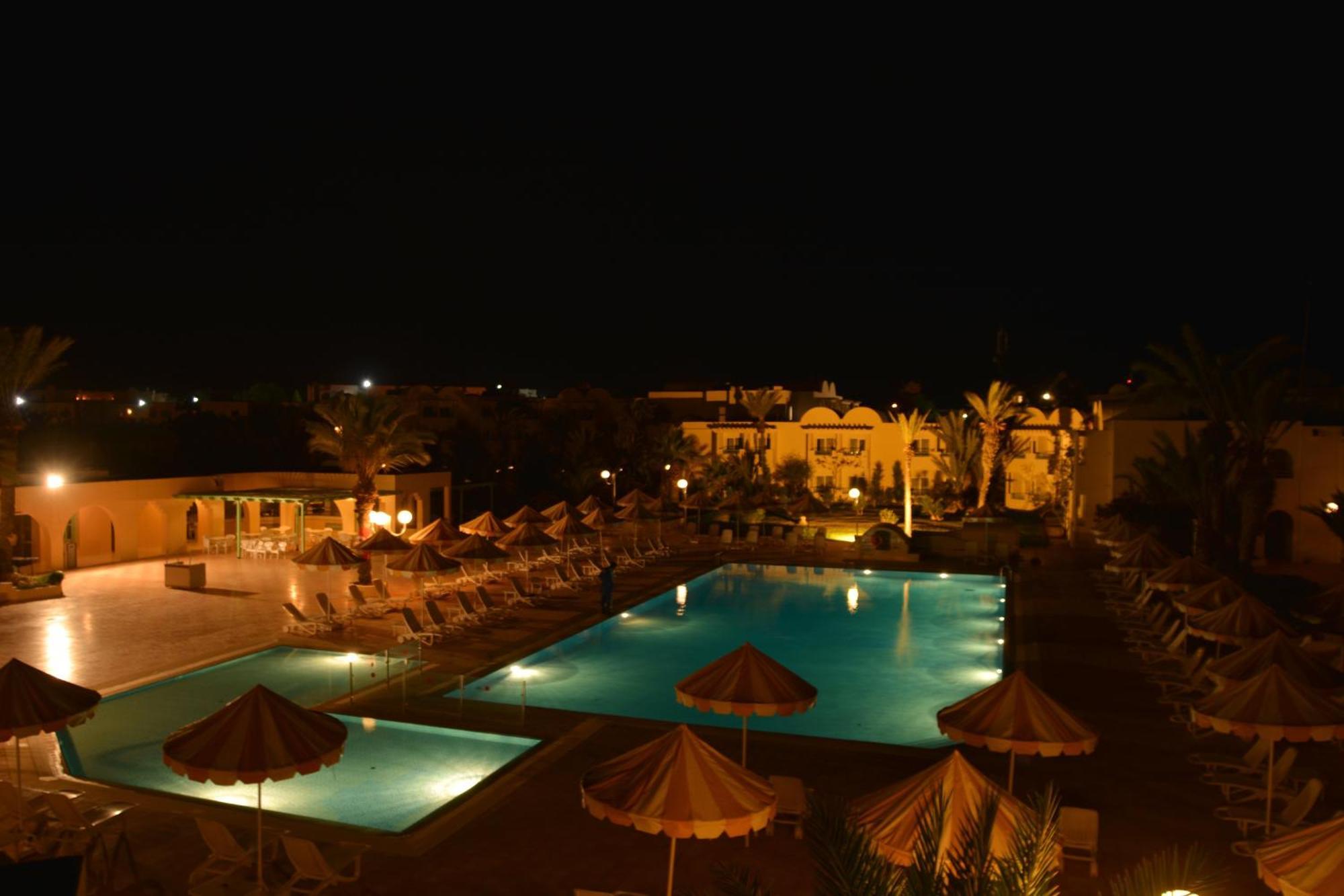 Venice Beach- Families And Couples Only 3*