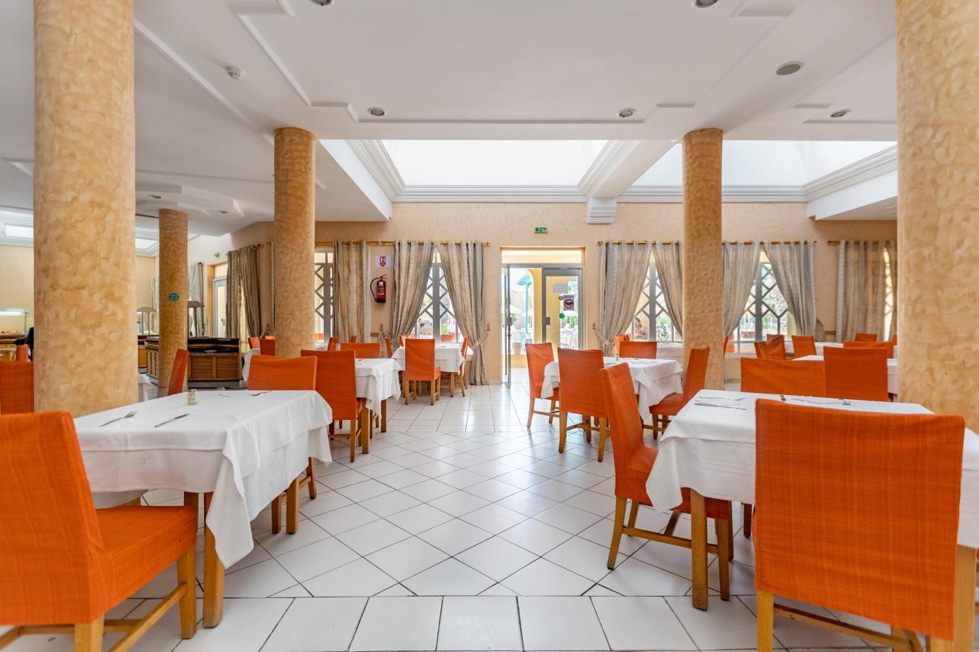 Hotel Venice Beach- Families And Couples Only