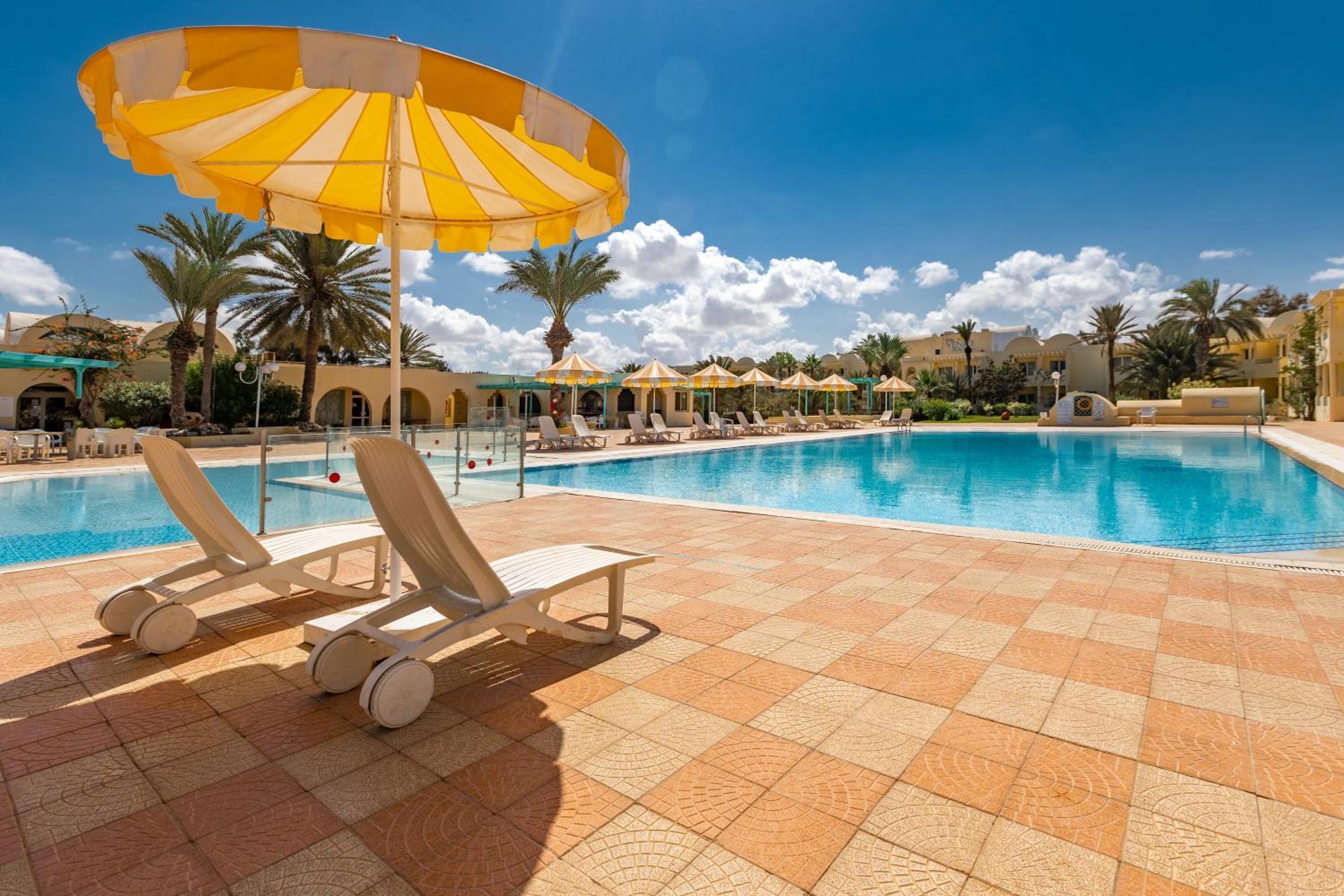 Venice Beach- Families And Couples Only Hotel 3*